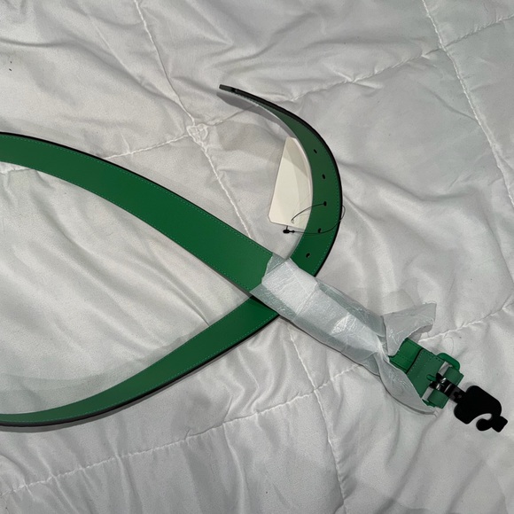 Gucci Green Embossed Leather Belt - Picture 7 of 8